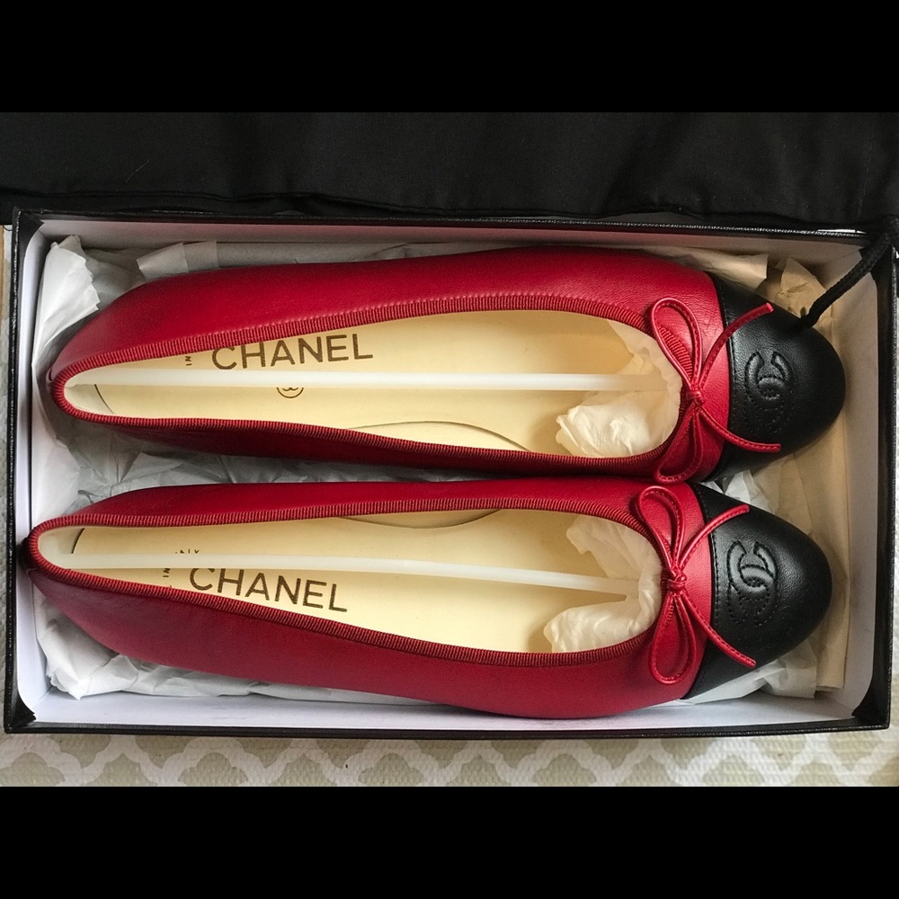 CHANEL RED BALLERINA FLATS